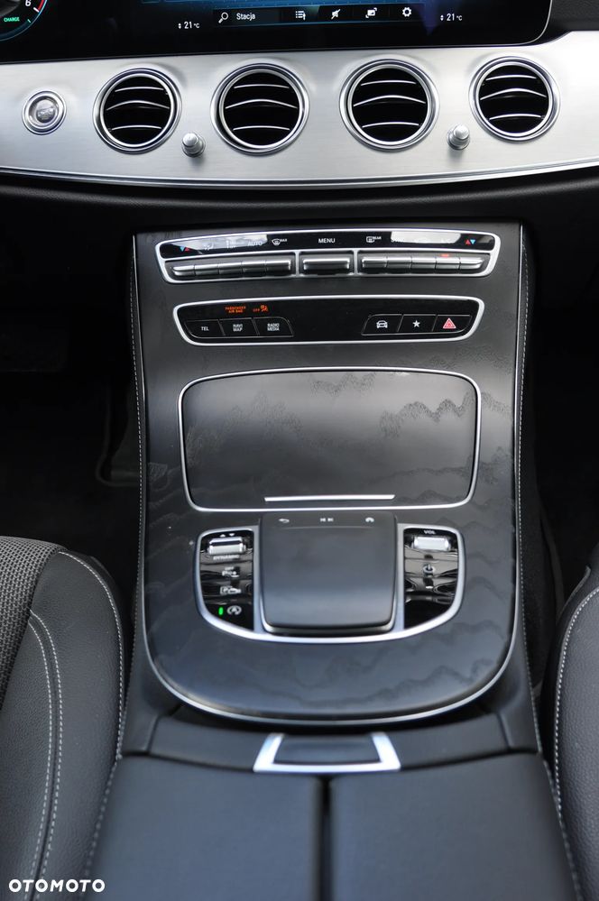 Mercedes-Benz Klasa E 300 d 4-Matic Avantgarde - 17