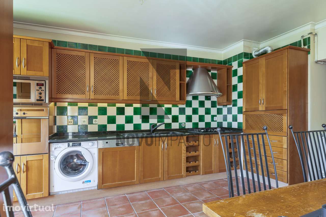 T4 Espaçoso no Centro do Montijo – Excelente Oportunidade - Grande imagem: 3/37