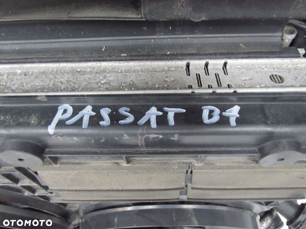 VW PASSAT B7 2.0 TDI CFFB 10-15 WZMOCNIENIE CZOLOWE PAS PRZEDNI CHLODNICE WENTYLATOR 3C0121253AR - 7