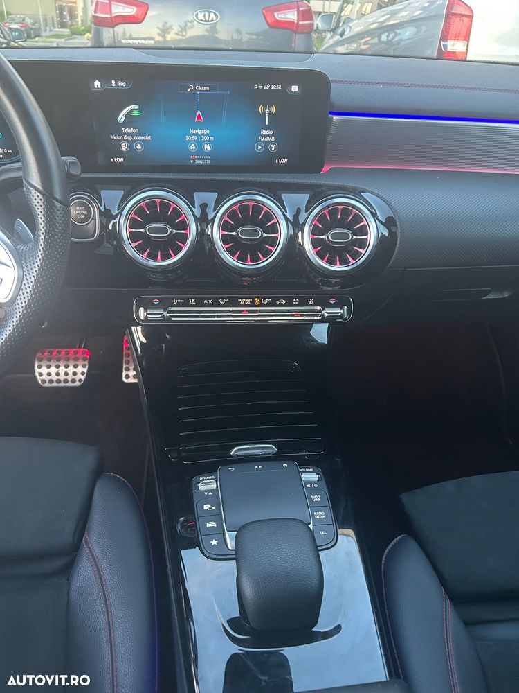 Mercedes-Benz CLA 250 - 9