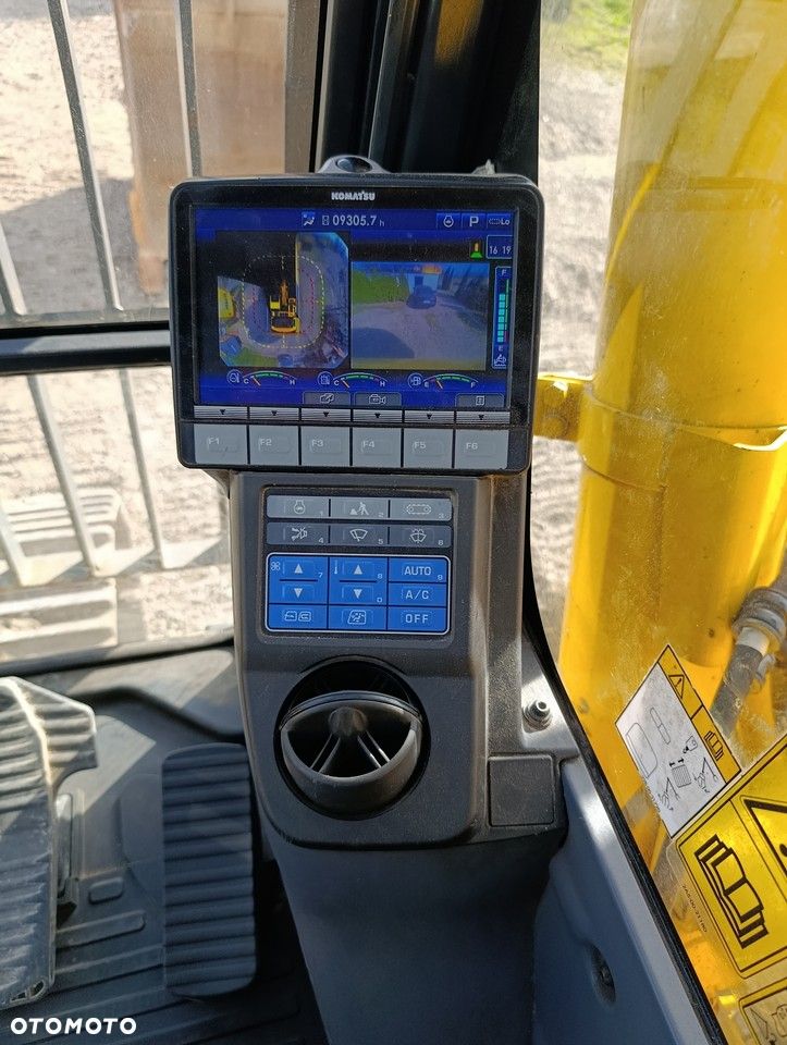 Komatsu PC 360 LC-11 - 32