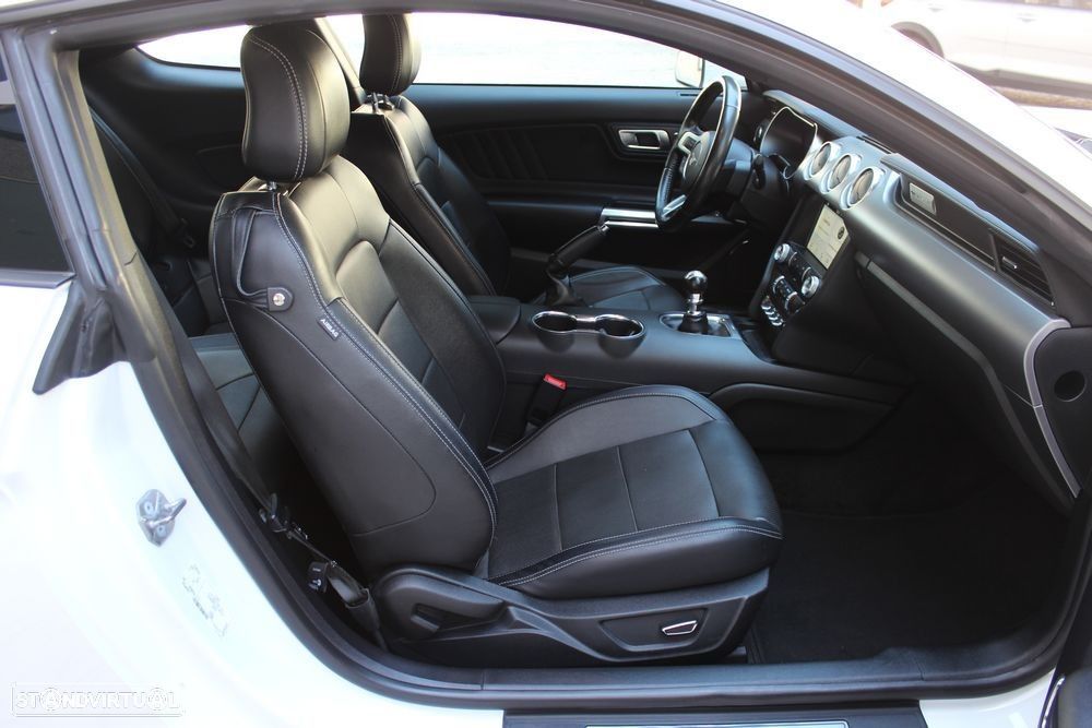 Ford Mustang 2.3i EcoBoost - 20