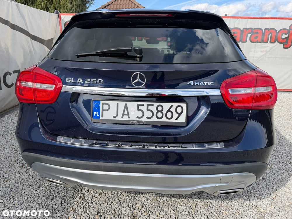 Mercedes-Benz GLA 250 4Matic 7G-DCT Edition 1 - 24