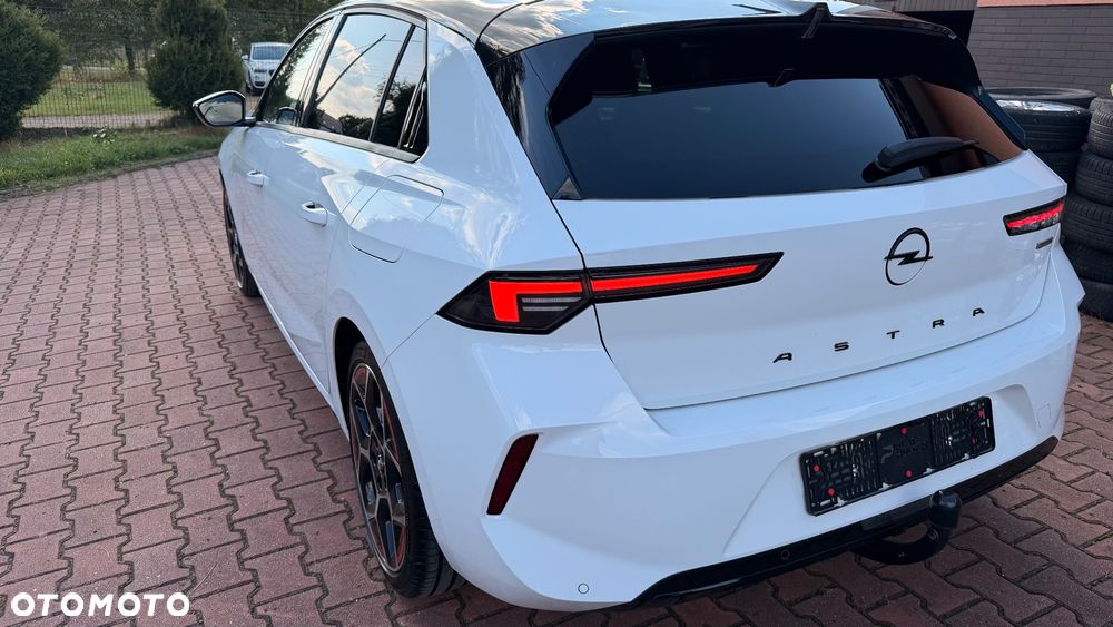 Opel Astra 1.6 T Plug-in Hybrid GS - 8