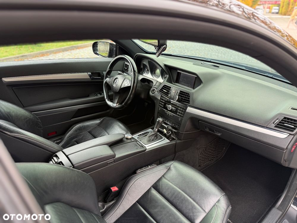 Mercedes-Benz Klasa E 350 CGI BlueEffICIENCY - 14
