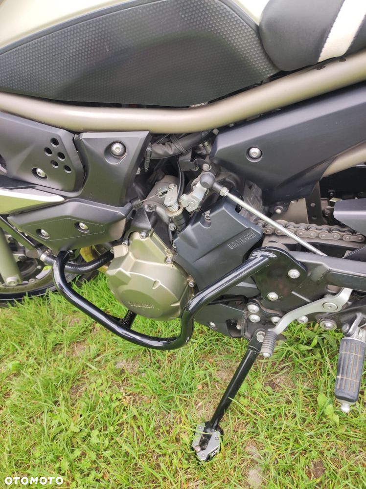 Yamaha XJ - 8