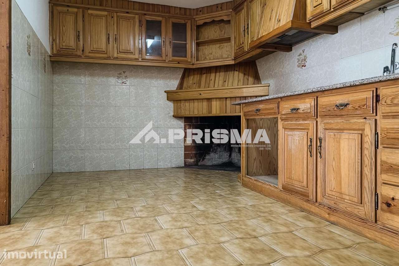 Moradia T1+2 com Varanda e Terraço para Venda em Alcains - Grande imagem: 3/60