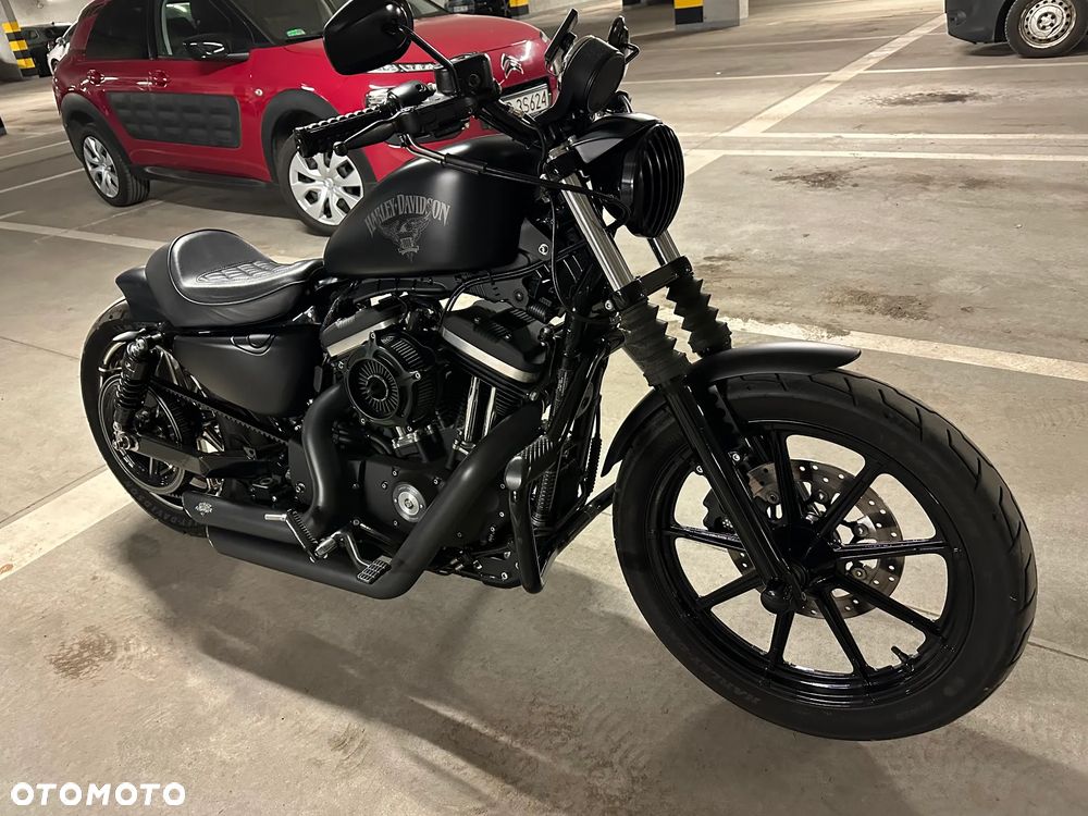 Harley-Davidson Sportster Iron 883 - 1