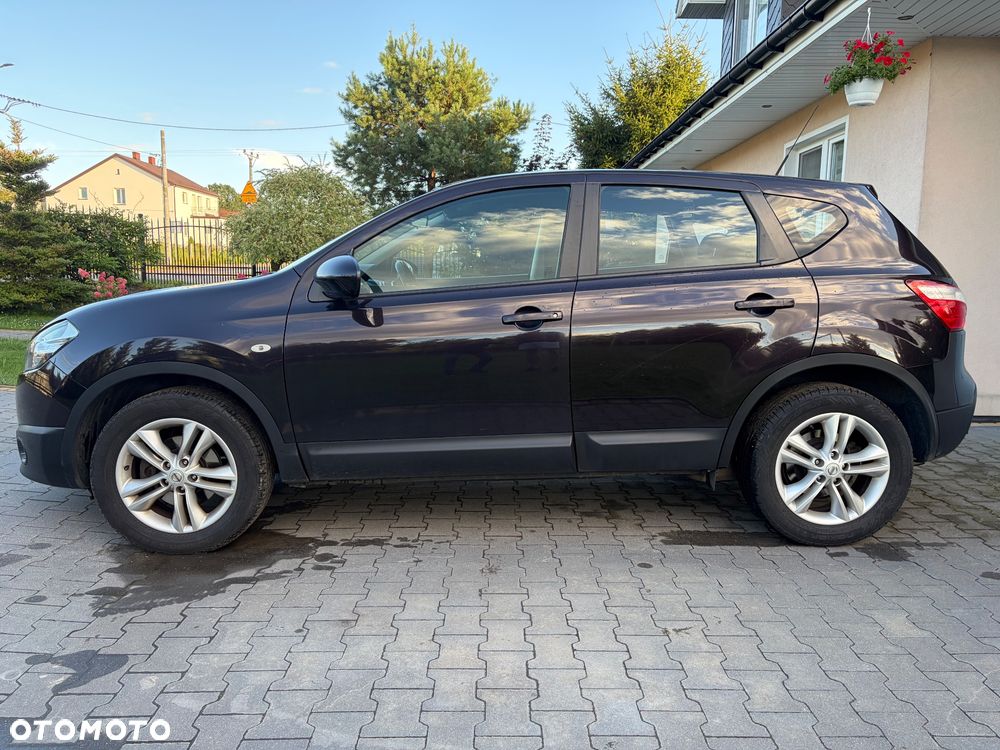 Nissan Qashqai - 2