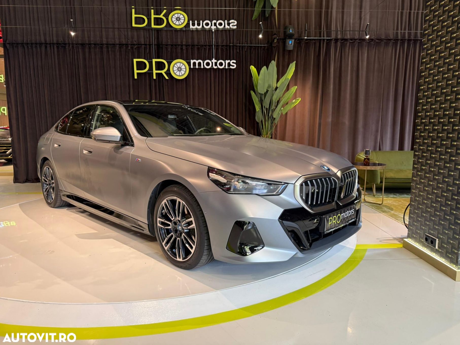 BMW Seria 5 550e xDrive AT PHEV - 1