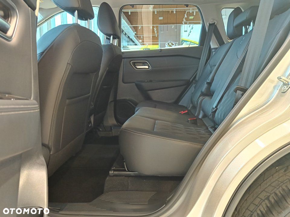 Nissan X-Trail - 11