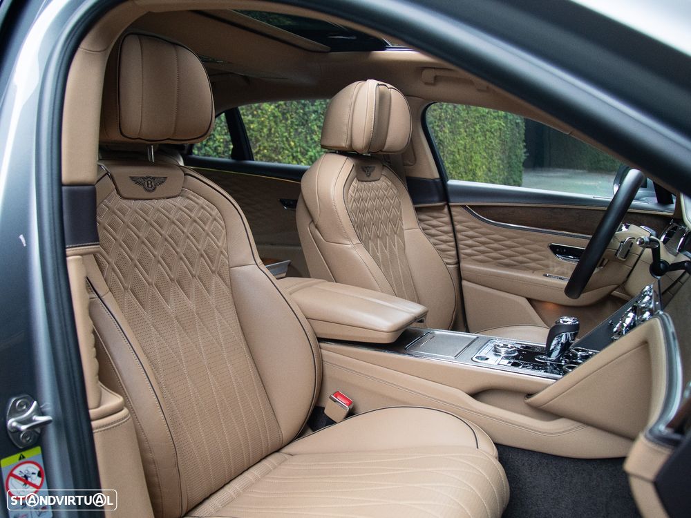 Bentley Flying Spur Hybrid Azure - 20