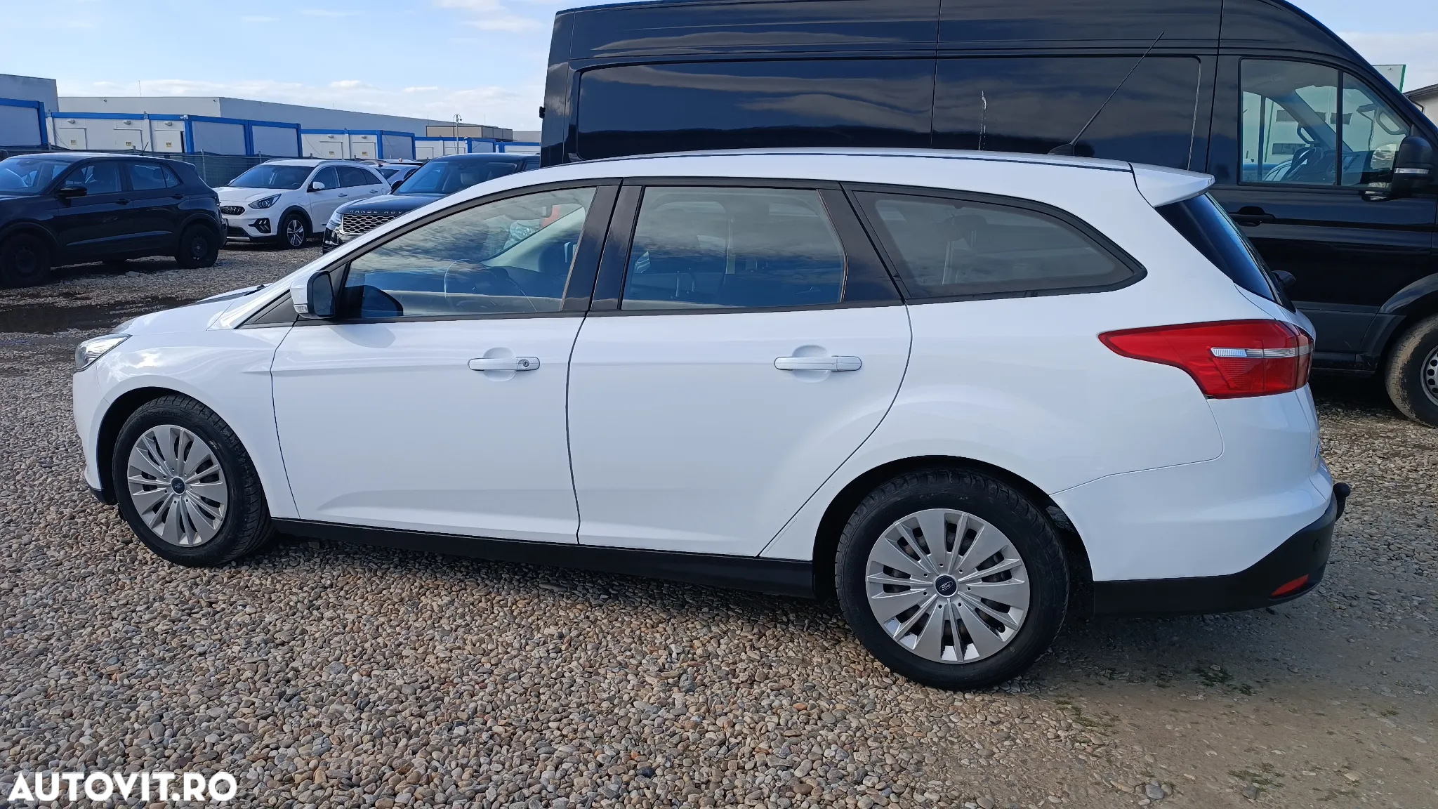Ford Focus 1.5 TDCi Trend - 9