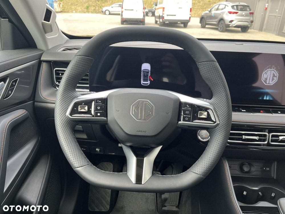 MG HS Hybrid+ - 17