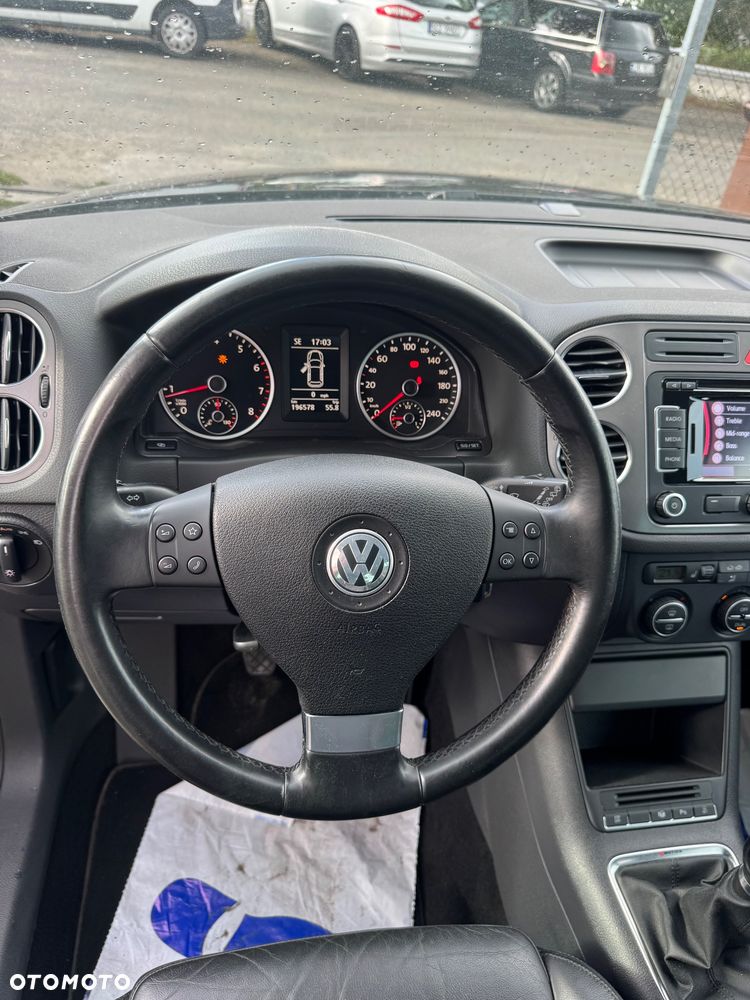 Volkswagen Tiguan - 28