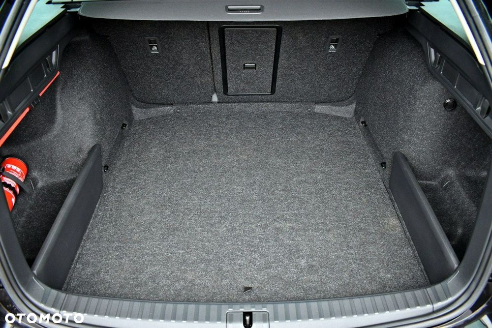 Skoda Octavia 1.5 TSI mHEV Selection DSG - 26