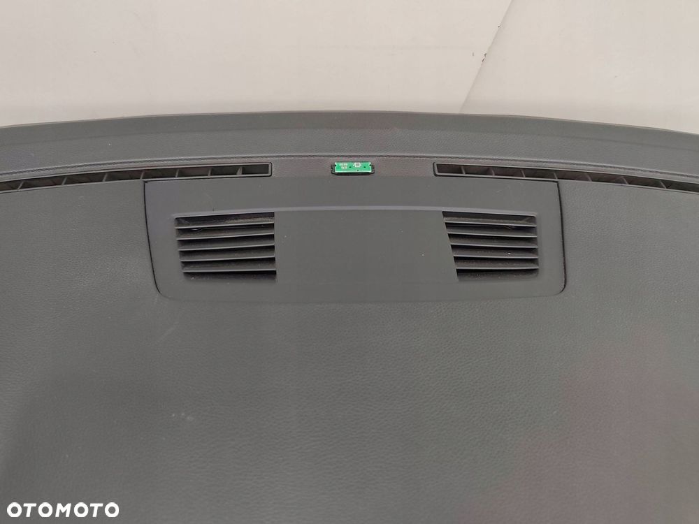 BMW E90 E91 DESKA KONSOLA NAVI KUBKI EUROPA - 4