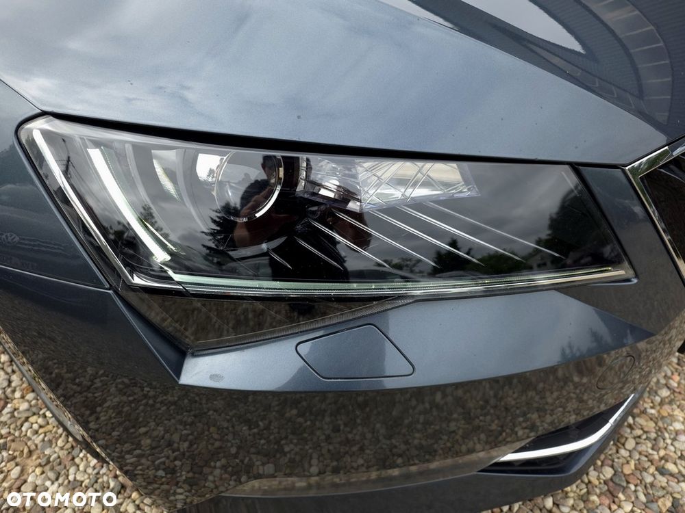 Skoda Superb 2.0 TDI Style DSG - 27