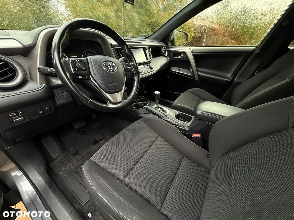 Toyota RAV4 Hybrid Style 4x4 - 8