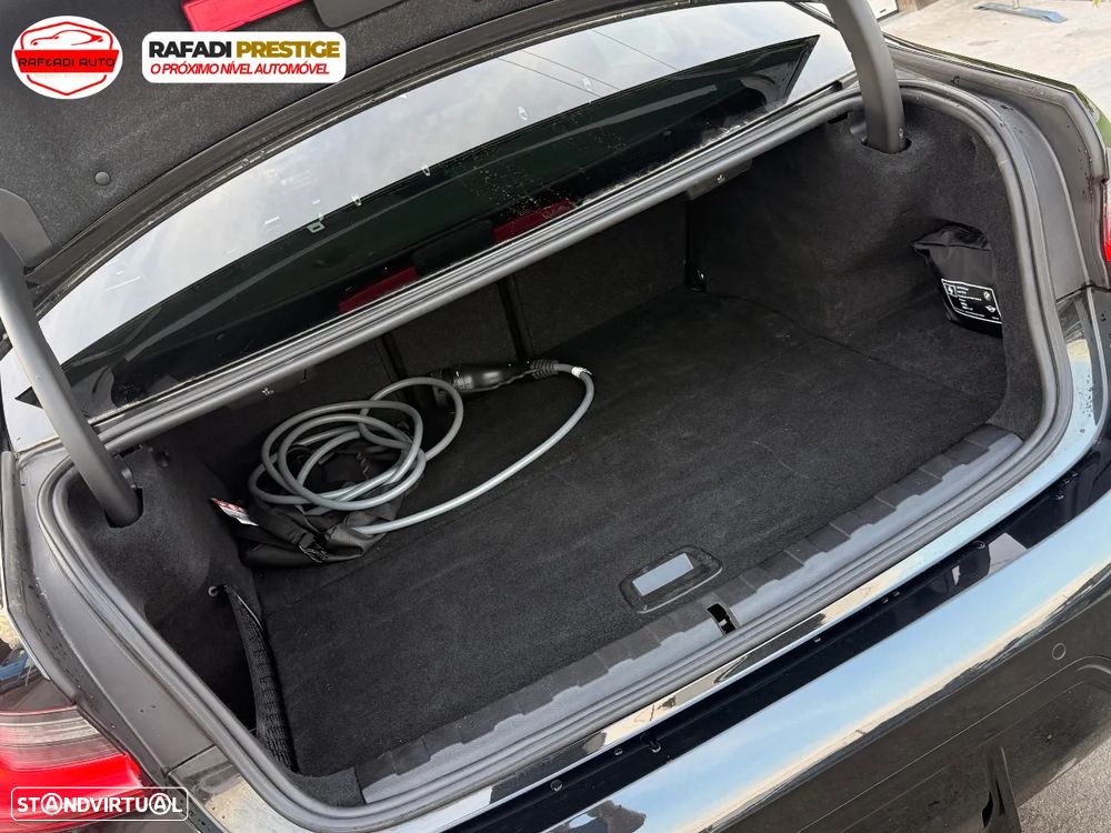 BMW 330 e Aut. M Sport - 42