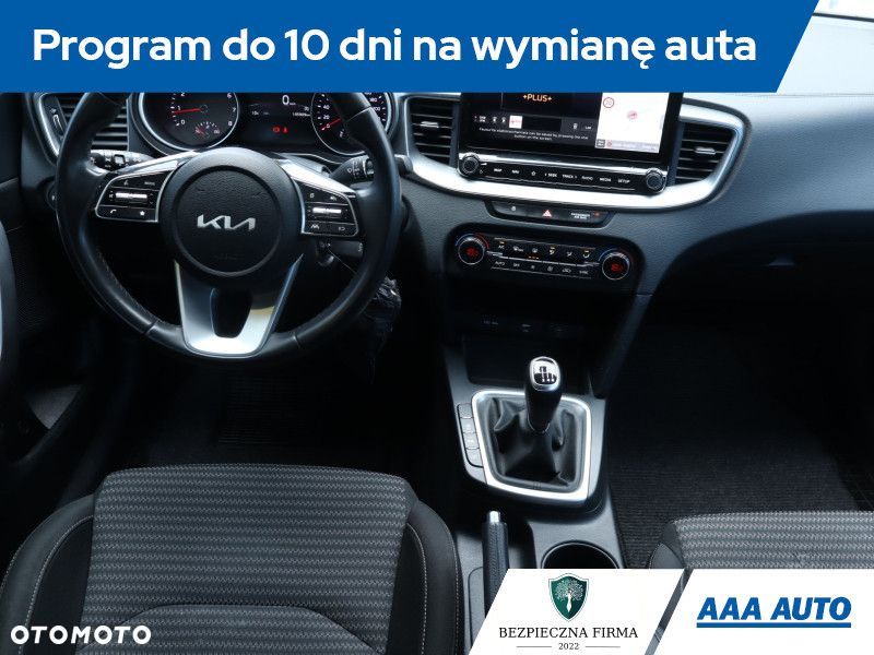 Kia Ceed - 9