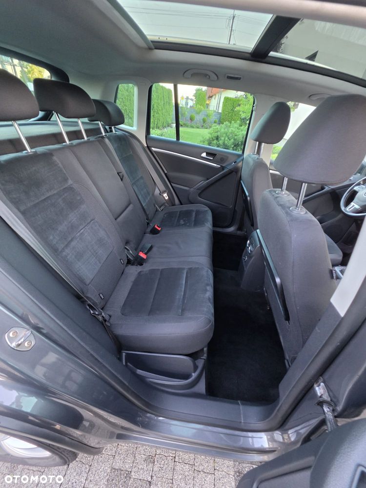 Volkswagen Tiguan 2.0 TDI DPF 4Motion BlueMotion Technology DSG Lounge Sport & Style - 14