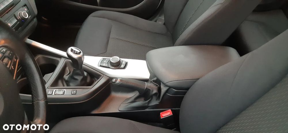 BMW Seria 1 116i Sport Line - 16