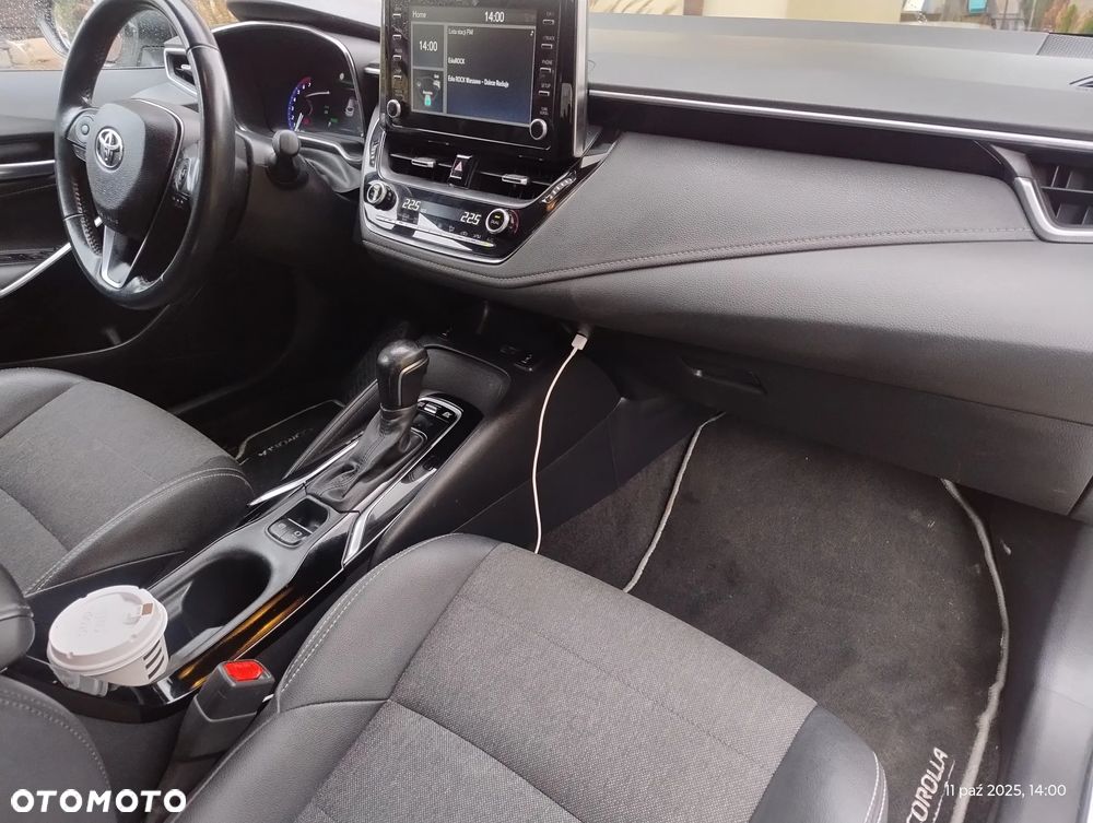 Toyota Corolla 1.8 Hybrid Executive - 6