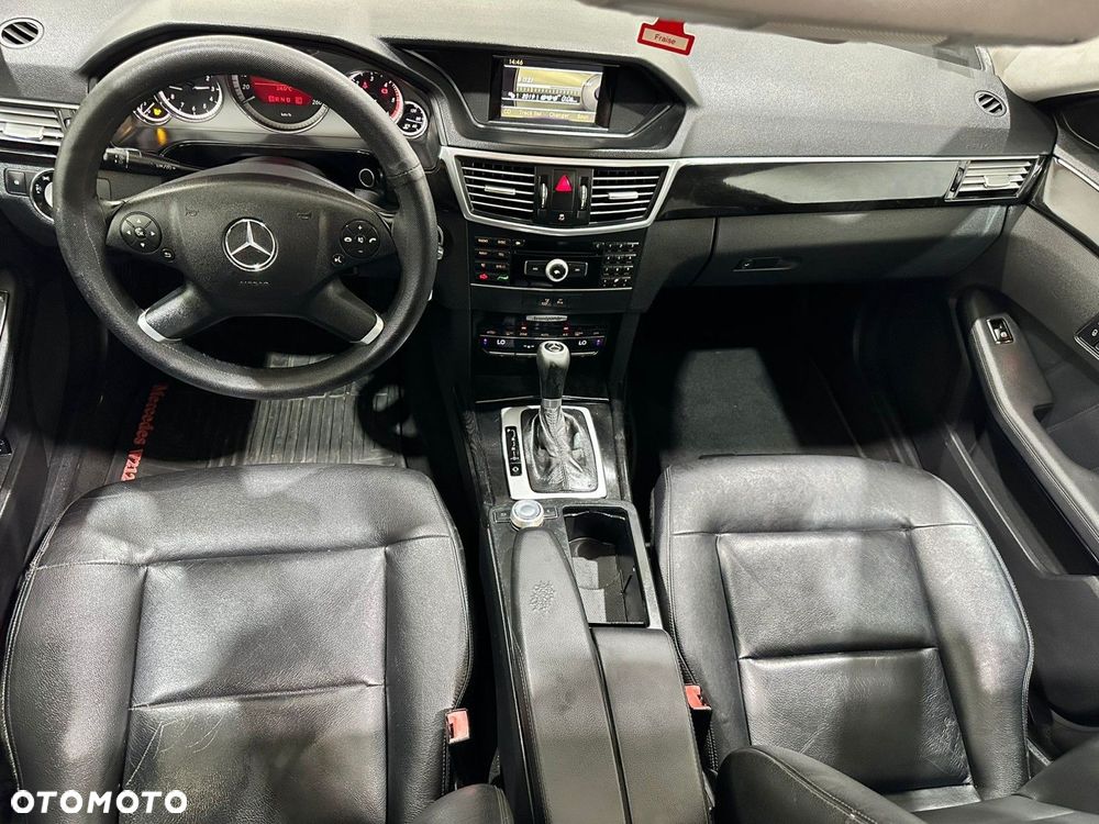 Mercedes-Benz Klasa E - 27