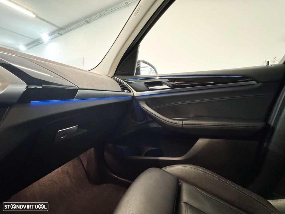 BMW X3 30 e xDrive xLine - 29
