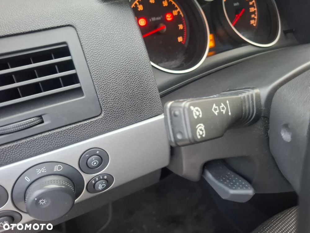 Opel Astra 1.8 Edition 111 Jahre - 25
