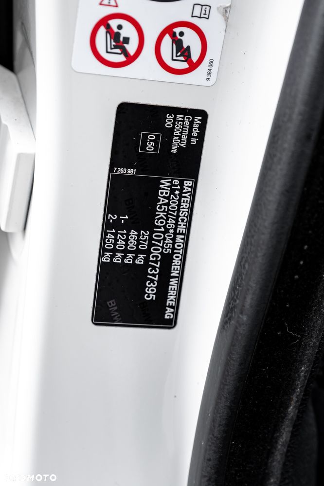 BMW Seria 5 M550d xDrive - 25