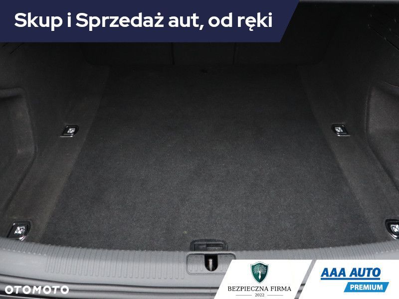 Audi A4 Limousine - 16