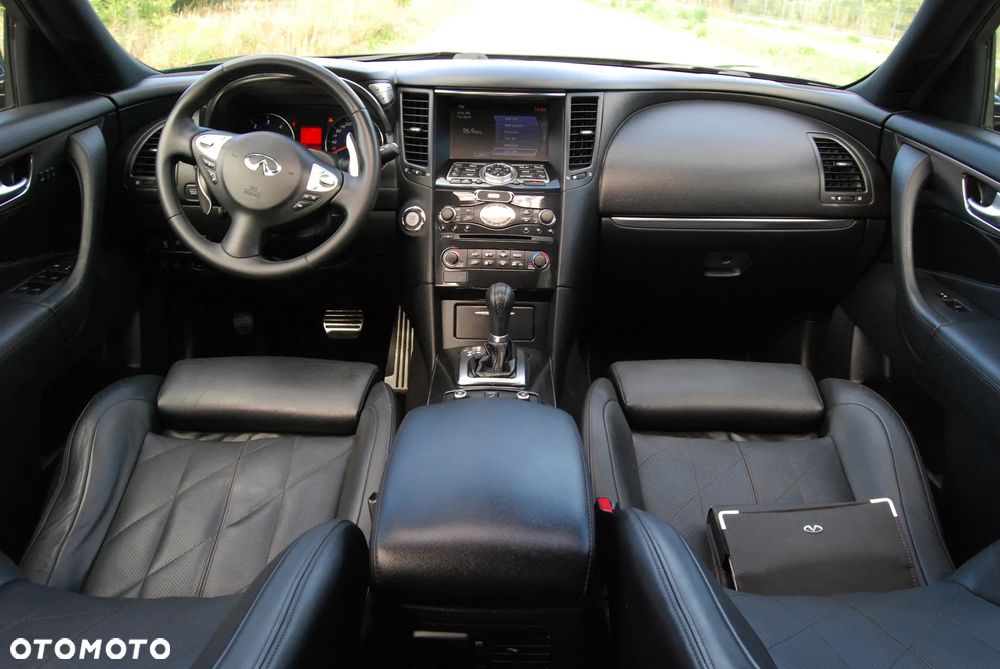 Infiniti FX FX30d S Premium - 9