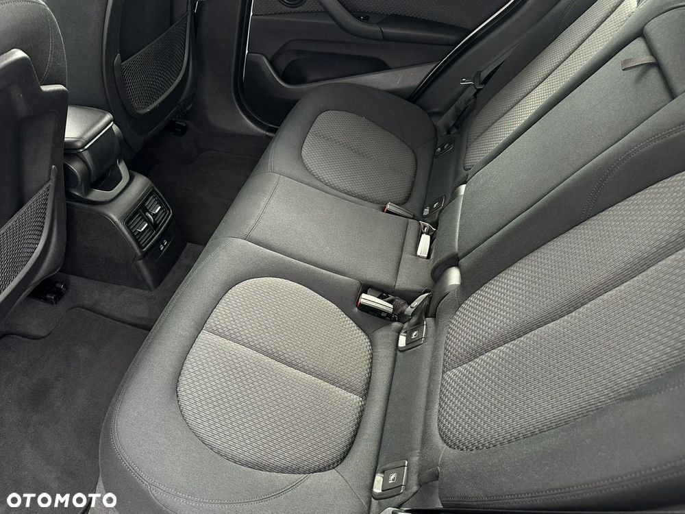 BMW X1 xDrive25e Advantage - 17