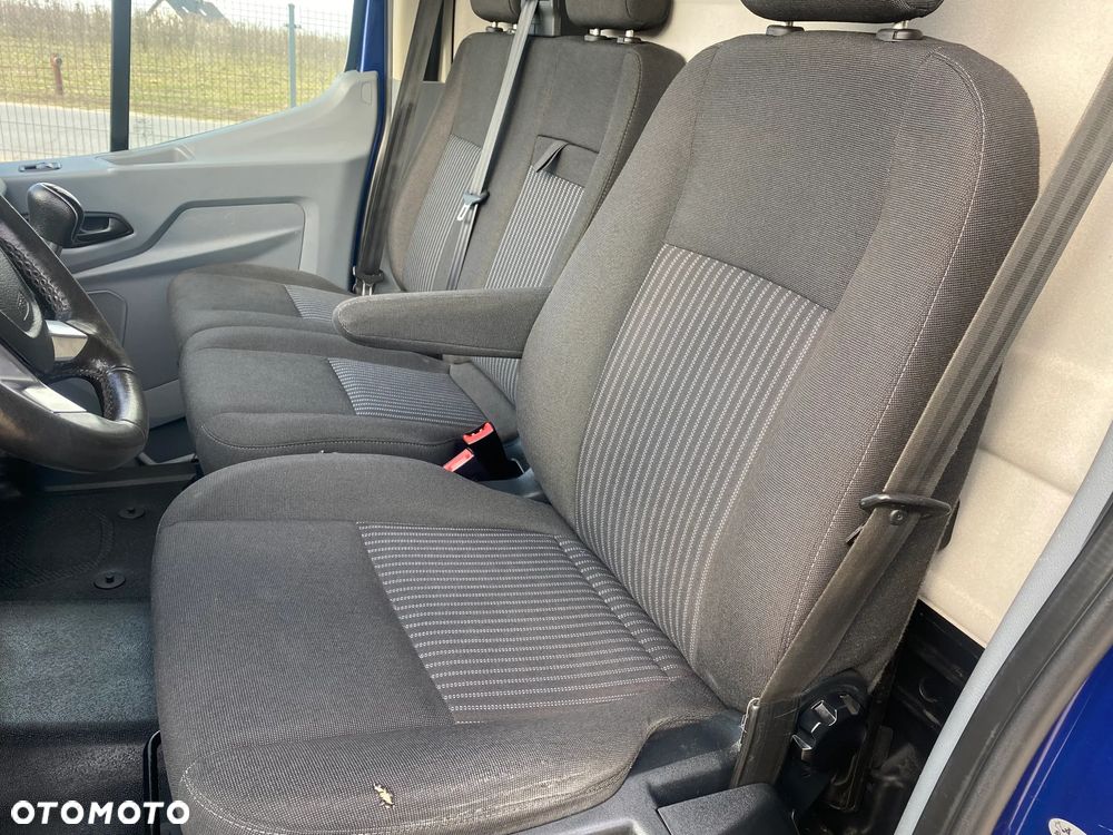 Ford Transit - 25