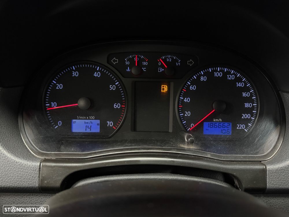 VW Polo 1.2 Highline - 24