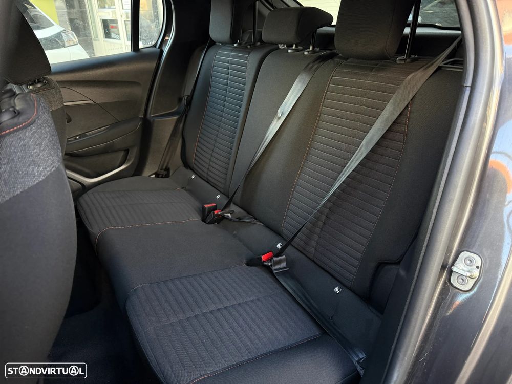 Peugeot 208 1.2 PureTech Active - 13