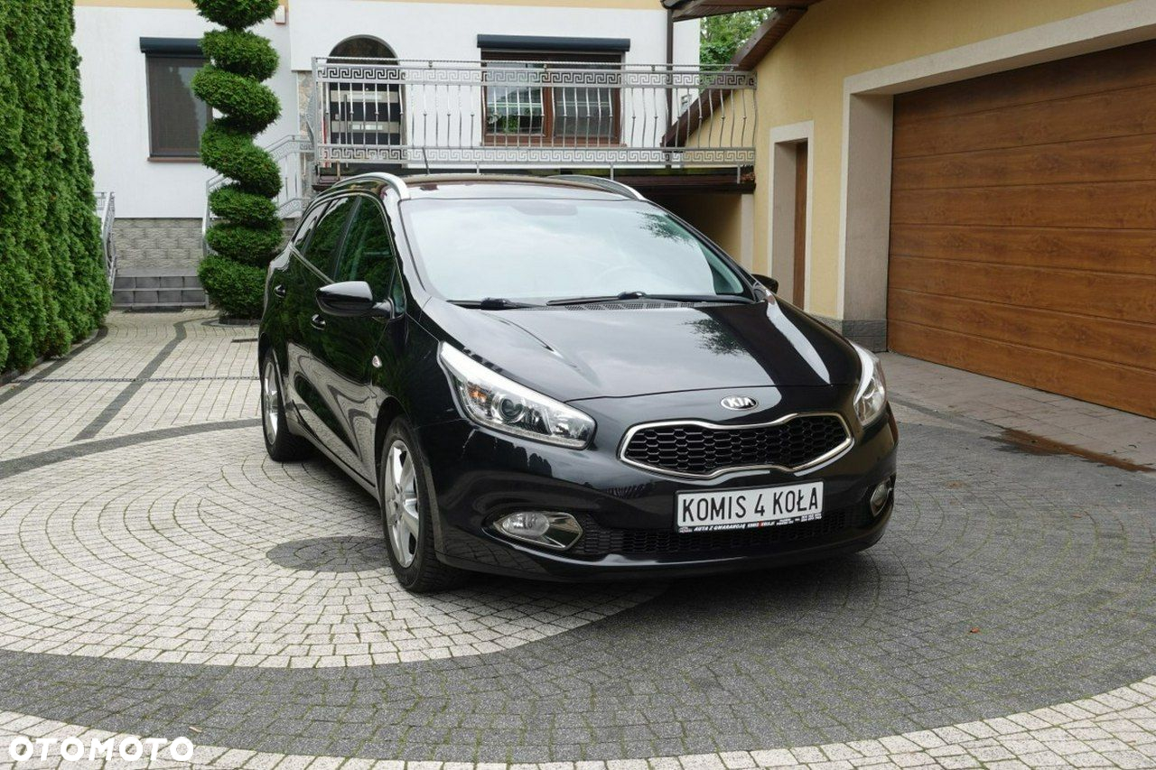 Kia Ceed - 9