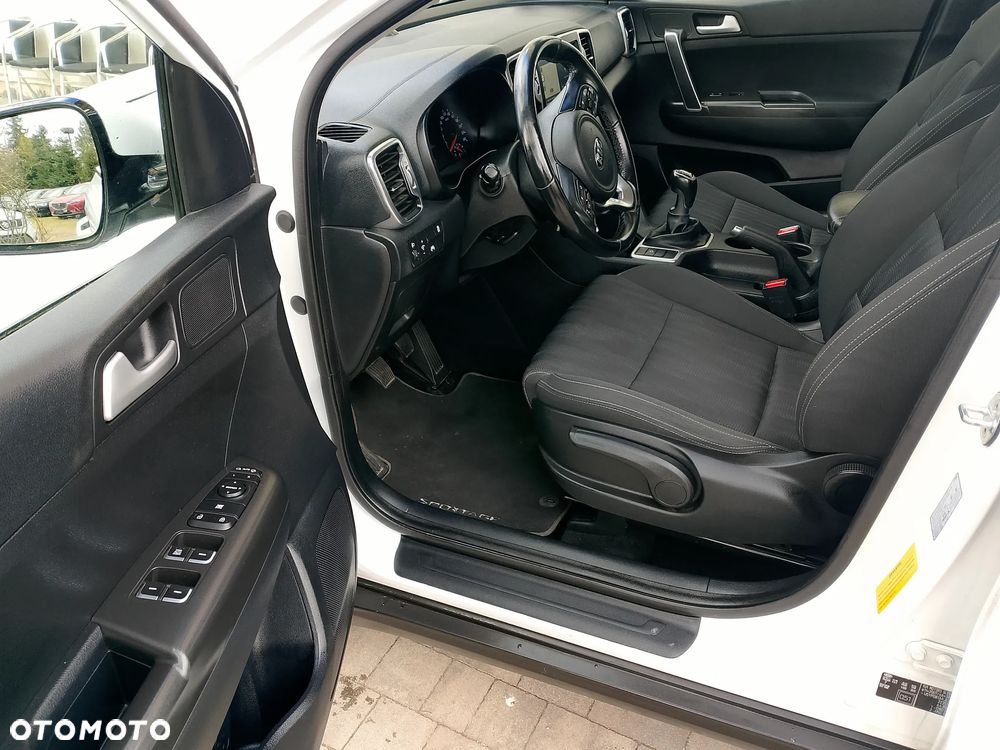 Kia Sportage 2,0 CRDI 2WD Vision - 17