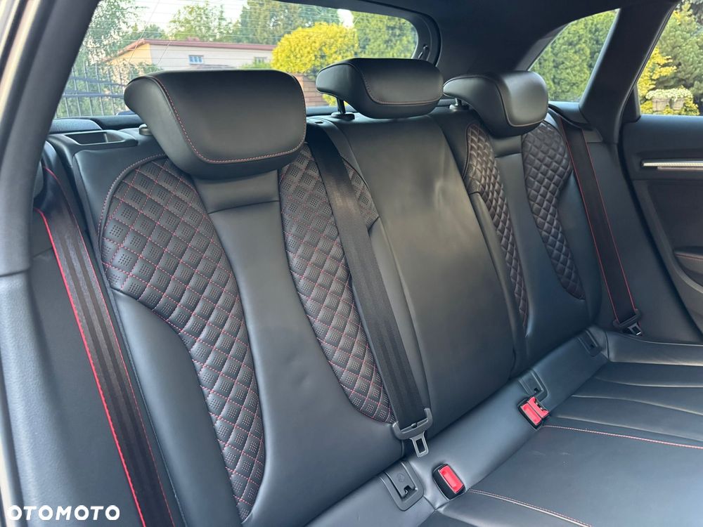 Audi RS3 Sportback S tronic - 37
