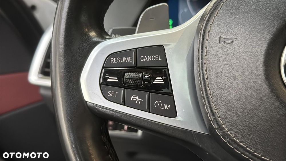 BMW X6 xDrive40d mHEV - 29