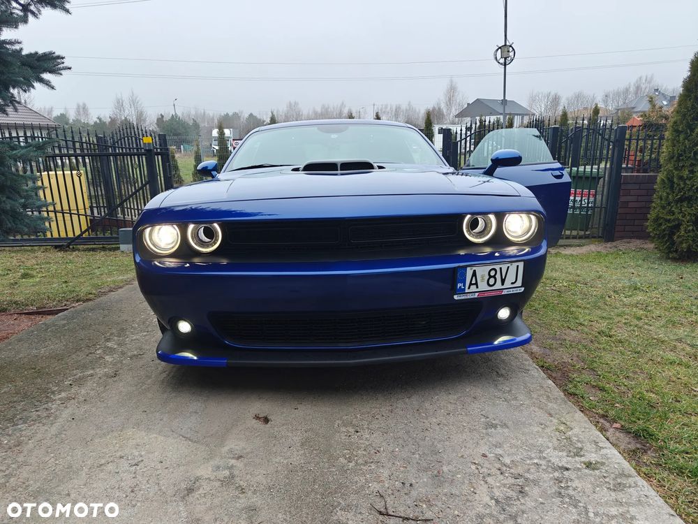 Dodge Challenger - 4