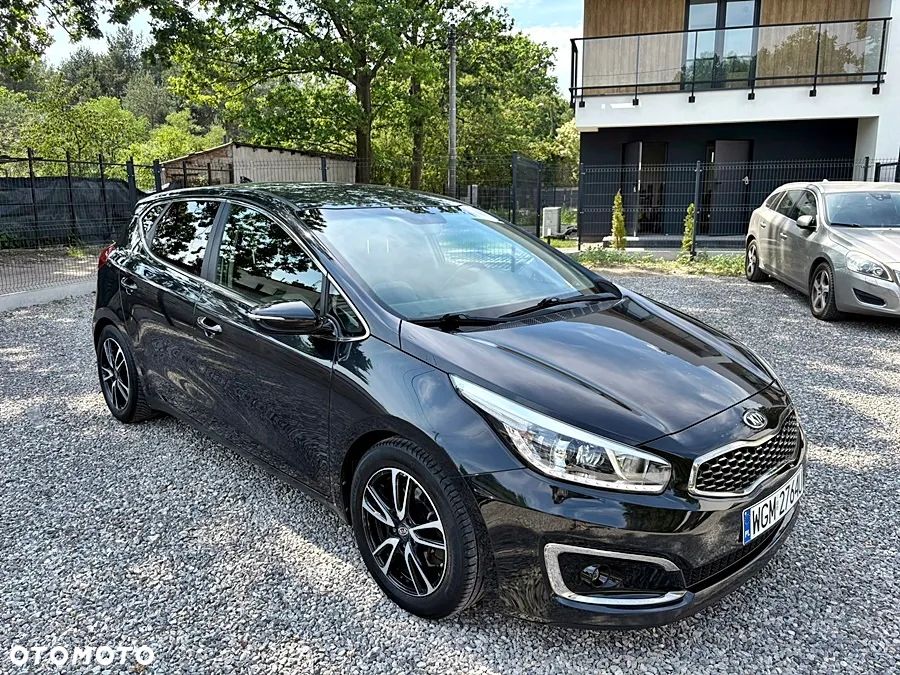 Kia Ceed 1.4 CVVT Dream-Team Edition - 9