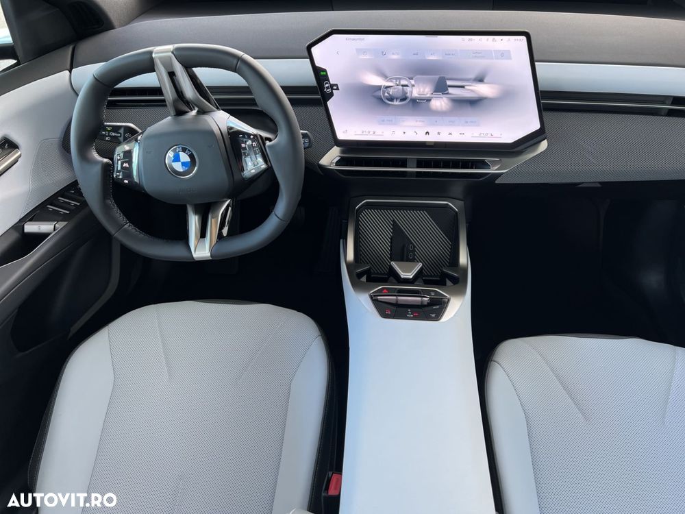 BMW iX3 50 xDrive - 8