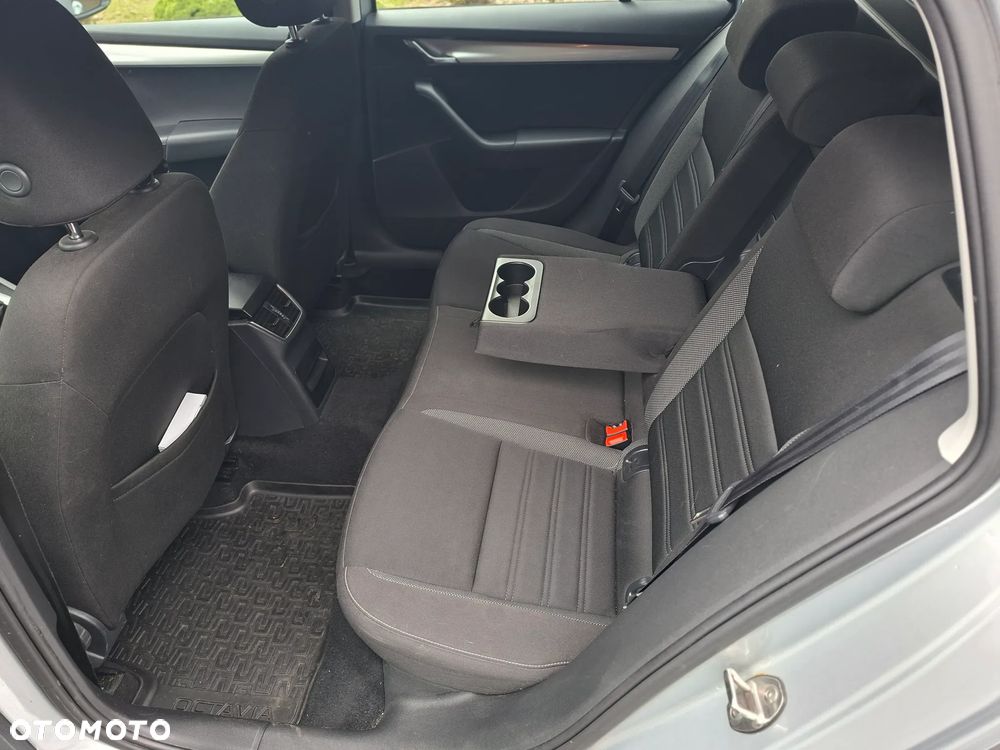 Skoda Octavia 2.0 TDI Ambition - 12