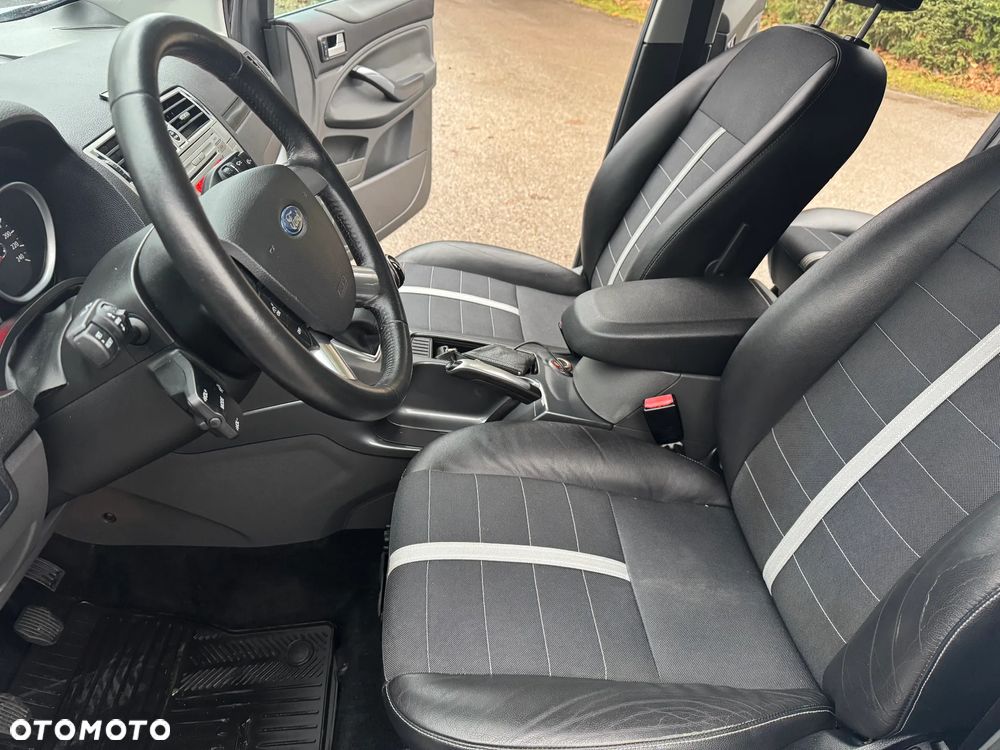 Ford Kuga 2.0 TDCi 2x4 Trend - 15