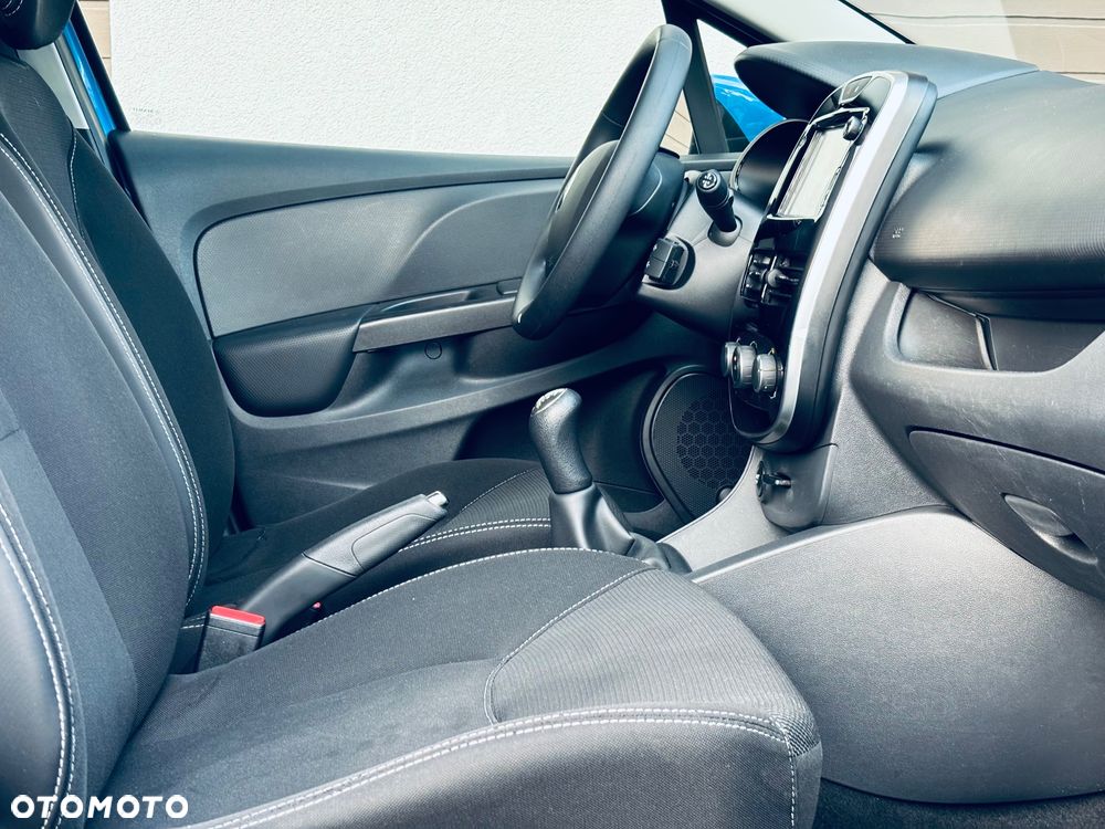 Renault Clio - 22