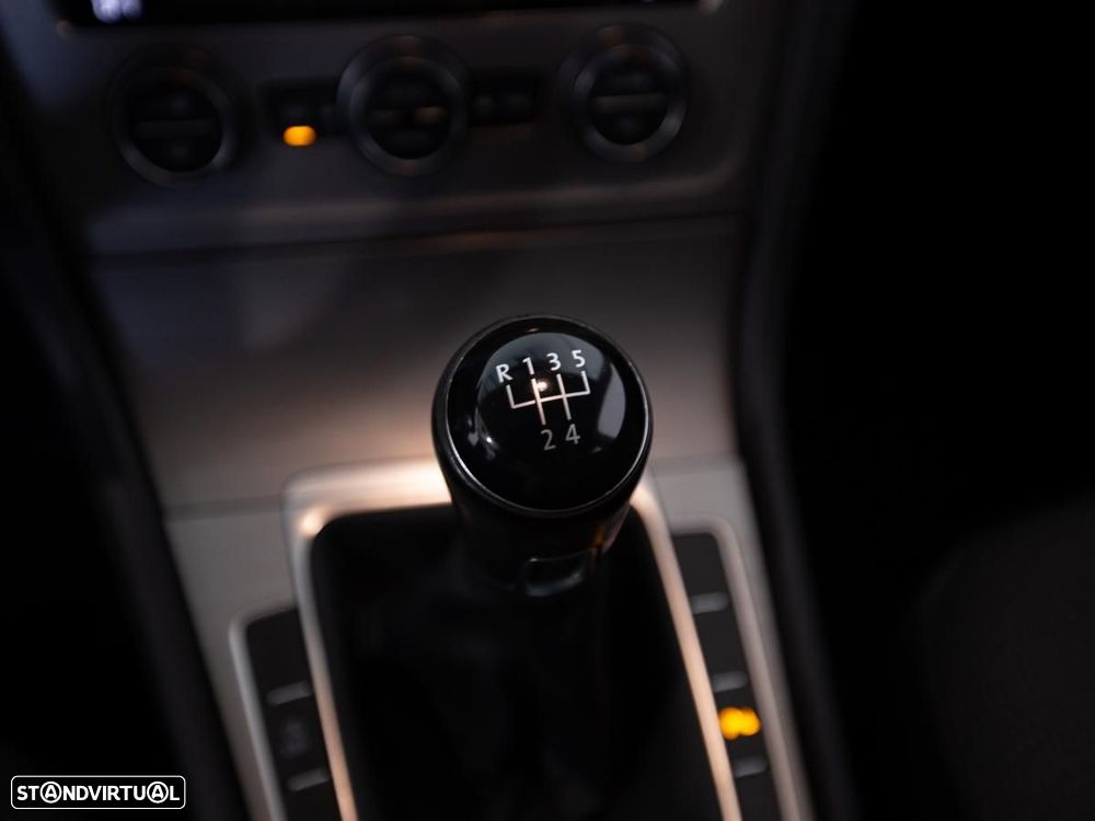 VW Golf - 21
