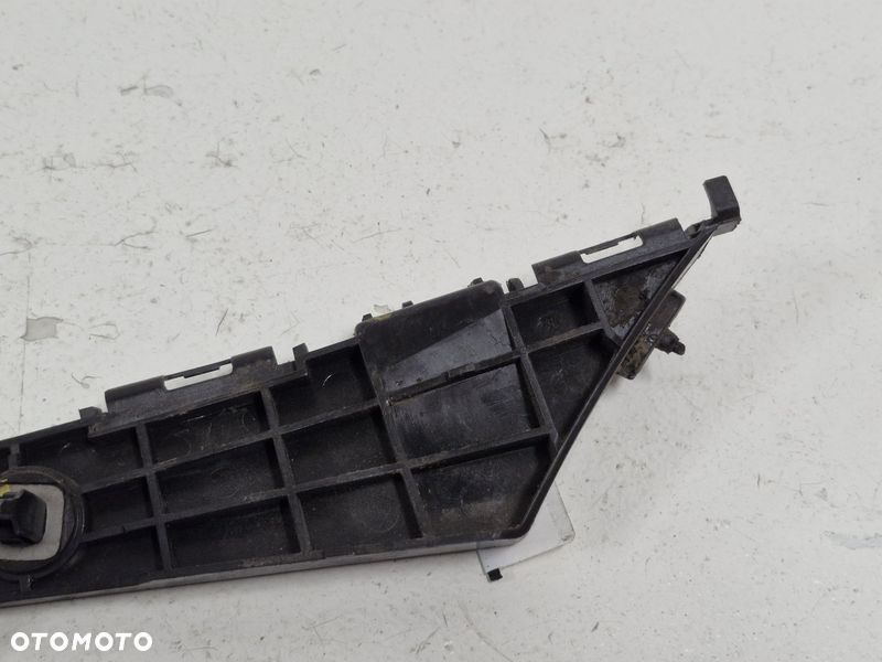 toyota avensis t27 lift t29 ślizg zderzaka tylnego lewy tył 52576-05061 - 7